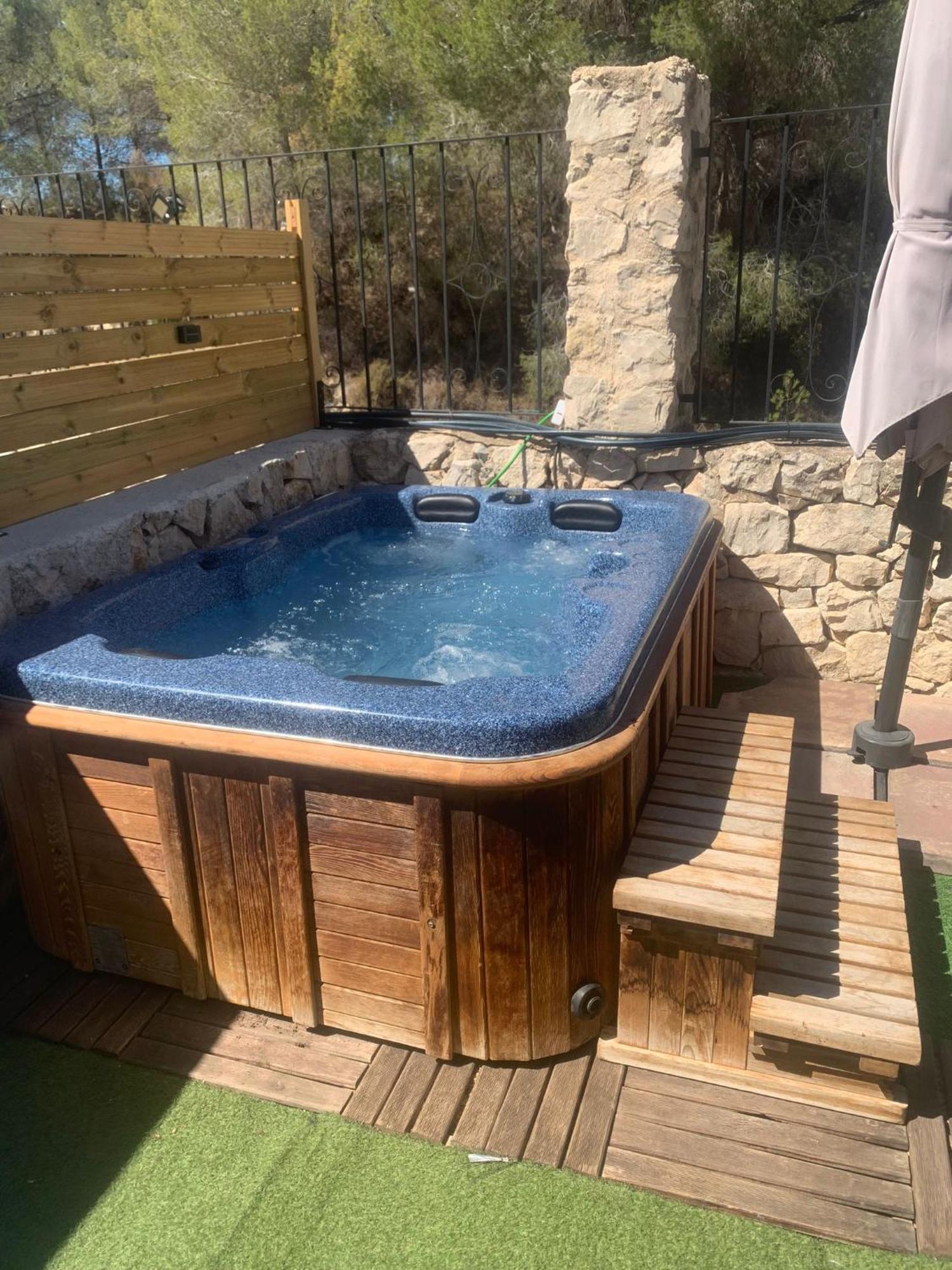 カルプ Cala-Azul Y Jacuzziヴィラ エクステリア 写真