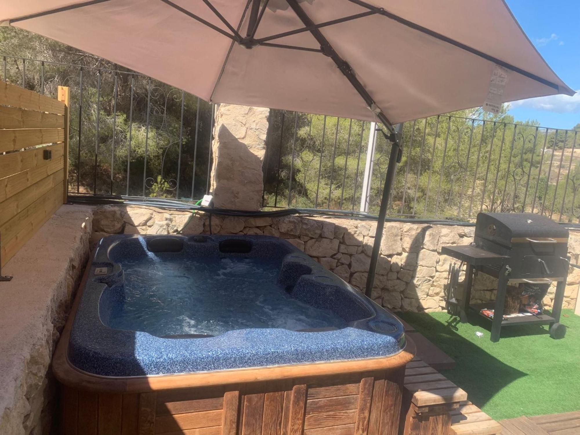 カルプ Cala-Azul Y Jacuzziヴィラ エクステリア 写真